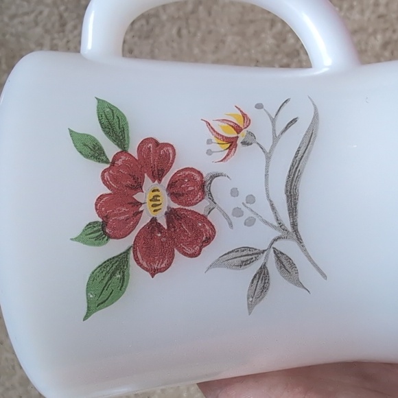 Set of 2 Glasbake Thank you Floral Milk Glass Mugs - Picture 7 of 10